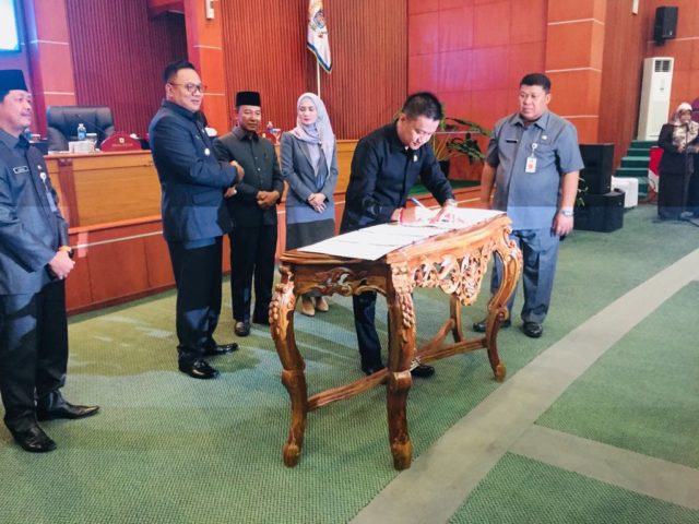 Rapat Paripurna DPRD Kota Depok Tentang KUA dan PPAS TA. 2019 dan Propemperda Tahun 2018