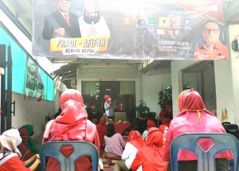 Berkunjung Ke Warga, Afifah Alia Bawa Kantong Belanja. Apa Isinya?