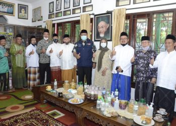 Kyai Kharismatik Tak Ragu Mendoakan Kemenangan Pradi-Afifah