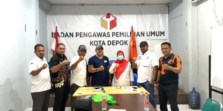 Pandawa Lima Laporkan Oknum ASN Ke Bawaslu Depok