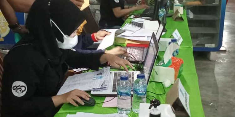 Alumni SMP 91 Jakarta Angkatan 94 Gelar Vaksin Massal Di Golden Stick Cimanggis