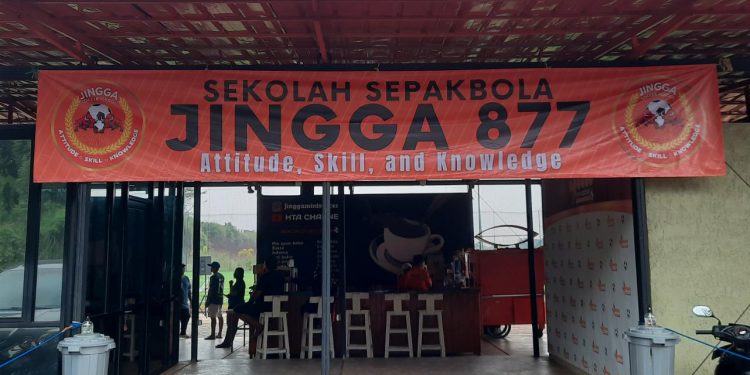Dilengkapi Ruang Kelas, SSB Jingga 877 Resmi Dibuka