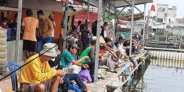 Ada Lomba Kostum Di Pemancingan RW 07 Kelurahan Rangkapan Jaya