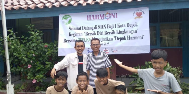 REPLIKA Tularkan HARMONI Di SDN Beji 1 DEPOK