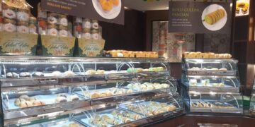 Outlet Holland Bakery di Simpangan Depok Langgar Garis Sempadan Saluran
