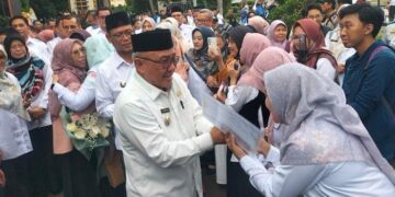 Momen Haru Perpisahan Idris Imam