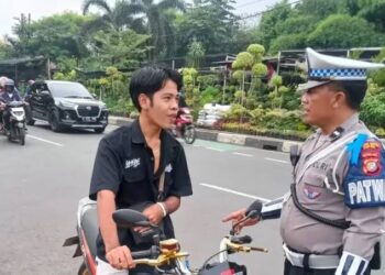 Operasi Keselamatan Jaya 2025, Polres Metro Depok Beri Teguran Ribuan Kendaraan