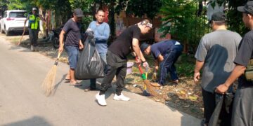 Menyambut HUT ke-26 Kota Depok, RW 015 Kemiri Muka Gelar Aksi Bersih-Bersih