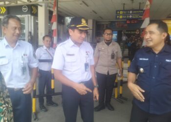 ‎30 Ribu Penumpang Setiap Hari, Akses Stasiun Depok Baru Masih Gelap dan Berlubang