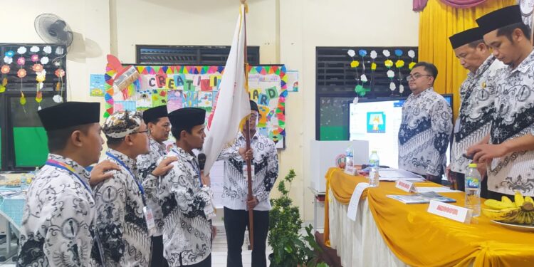 Semangat Baru Guru Cimanggis : Pandi Ahmad Pimpin PGRI Cabang, Usung Kesejahteraan dan Koperasi