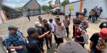 Soroti Bangunan Tanpa Izin dan Dugaan Suap, Gedor Demo Kantor Wali Kota Depok