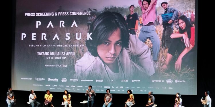 Film Para Perasuk Menampilkan Emosi Yang Berbeda,Mencerminkan Apa Yang Dialami Manusia Antara Ambisi Dan Berdamai Dengan Diri Mencari Bahagia Dari Kerasukan